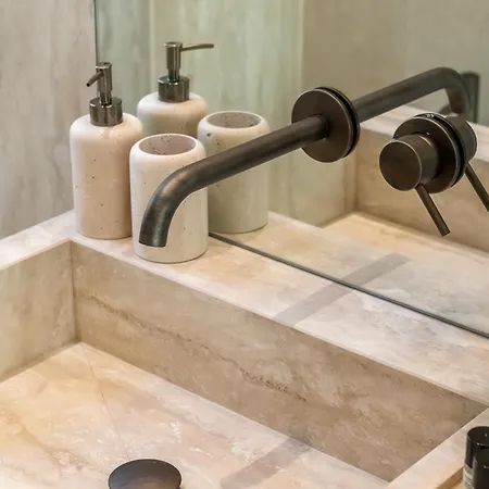 Skylife Minimalist Boutique Apartman