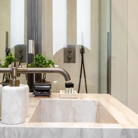 Skylife Minimalist Boutique Lägenhet Rom